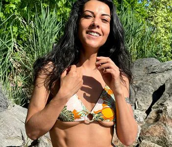 Loucharmellefree OnlyFans Leaked Free Thumbnail Picture - #eWxrlhiqKH
