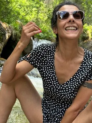 Loucharmellefree OnlyFans Leaked Free Thumbnail Picture - #x3ldX7HH7s