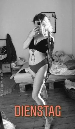 Louisa Bloom OnlyFans Leaked Free Thumbnail Picture - #Wlc6iueruc