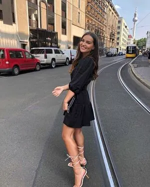 Louisa Jindaoui OnlyFans Leaked Free Thumbnail Picture - #2ftPu5P6EY