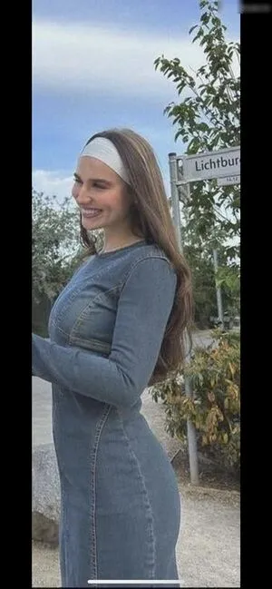 Louisa Jindaoui OnlyFans Leaked Free Thumbnail Picture - #MM0af7oehn