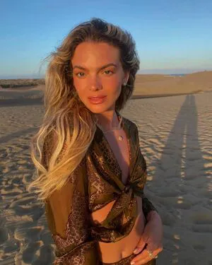 Louisa Johnson OnlyFans Leaked Free Thumbnail Picture - #5ffgb6L2DH