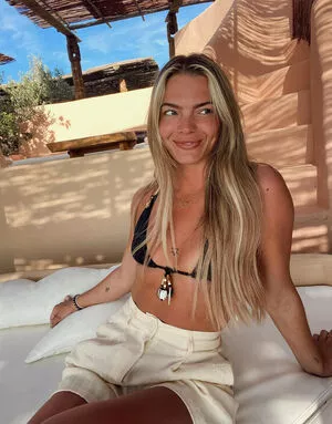 Louisa Johnson OnlyFans Leaked Free Thumbnail Picture - #EqM19jab6J