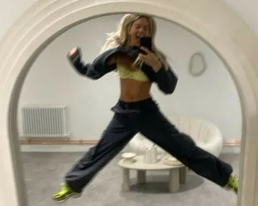 Louisa Johnson OnlyFans Leaked Free Thumbnail Picture - #IBIOkPtJND