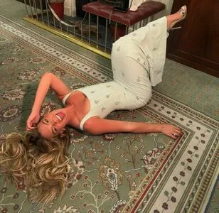 Louisa Johnson OnlyFans Leaked Free Thumbnail Picture - #sueyftLOad