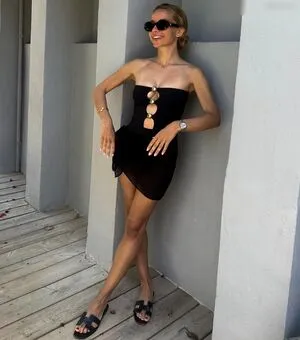 Louisa Laureen OnlyFans Leaked Free Thumbnail Picture - #mPBtO7p60E