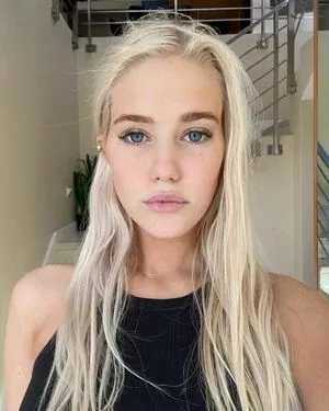 louisabooysen OnlyFans Leaked Free Thumbnail Picture - #u5BcXKAv2a