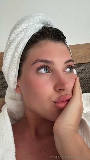 Louisaraiin OnlyFans Leaked Free Thumbnail Picture - #PjX8AUFBMx