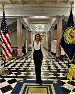 Louise Aubery OnlyFans Leaked Free Thumbnail Picture - #V5sblf5mm4