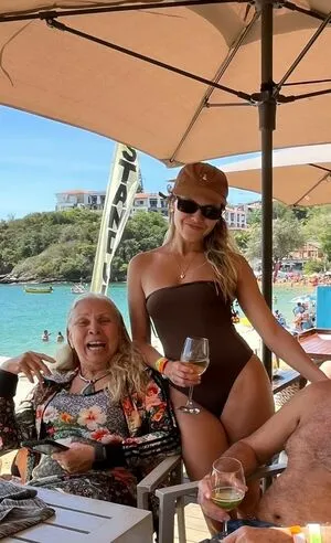 Louise D Tuani OnlyFans Leaked Free Thumbnail Picture - #tmYCBGe3ma