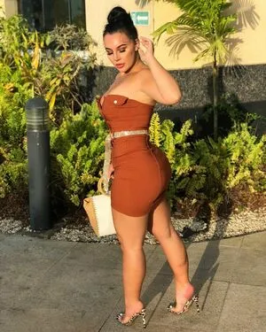Louise Ella OnlyFans Leaked Free Thumbnail Picture - #2iYAY7Dfnd