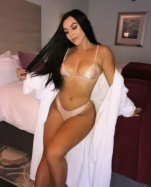 Louise Ella OnlyFans Leaked Free Thumbnail Picture - #QBGDD0s3Kr