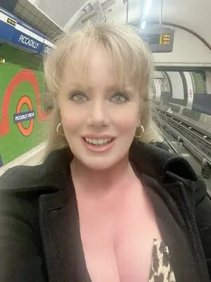 Louise Hodges OnlyFans Leaked Free Thumbnail Picture - #m7vsWtw9Ox