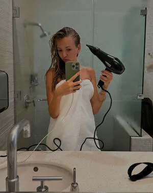 Lourene Gollatz OnlyFans Leaked Free Thumbnail Picture - #0mGTdcz1Eu