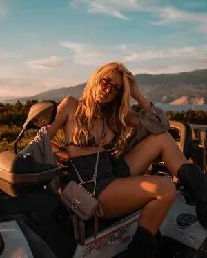 Lourene Gollatz OnlyFans Leaked Free Thumbnail Picture - #z3NBznMjek