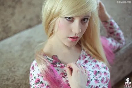 Louvee OnlyFans Leaked Free Thumbnail Picture - #k8DEAX7anF