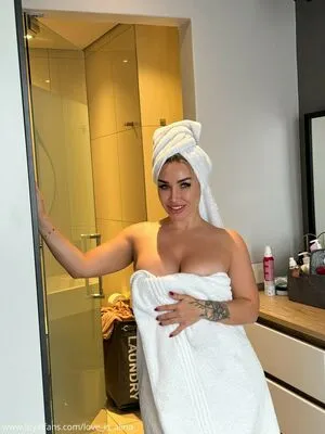 Love Is Alina OnlyFans Leaked Free Thumbnail Picture - #UVk5T6CDIn