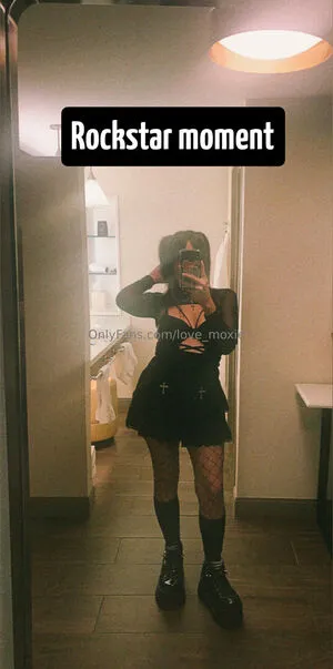 Love Moxie OnlyFans Leaked Free Thumbnail Picture - #P1h4x8o2Nt