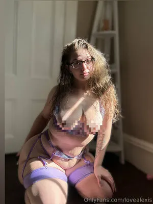 Lovealexis OnlyFans Leaked Free Thumbnail Picture - #E9802suTC0