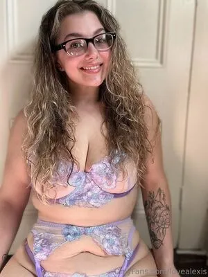 Lovealexis OnlyFans Leaked Free Thumbnail Picture - #o9G819g5QF