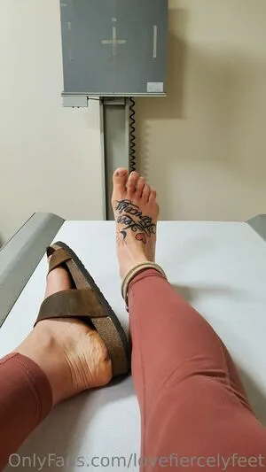 Lovefiercelyfeet OnlyFans Leaked Free Thumbnail Picture - #cpZ85ZShsd