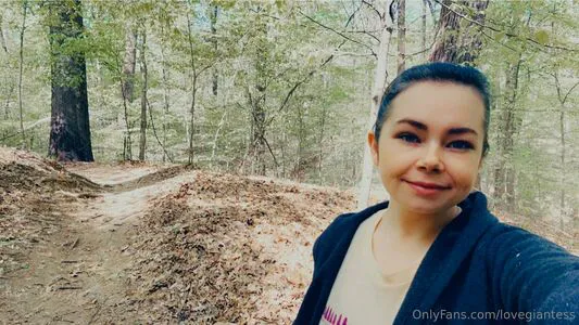 Lovegiantess OnlyFans Leaked Free Thumbnail Picture - #0zTBS3tsCp