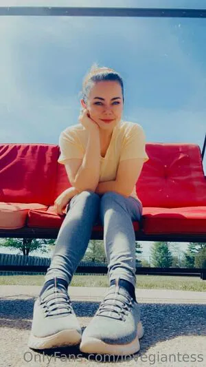 Lovegiantess OnlyFans Leaked Free Thumbnail Picture - #5y8TufX7RK