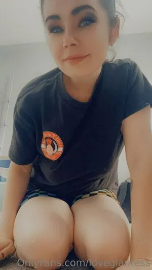 Lovegiantess OnlyFans Leaked Free Thumbnail Picture - #CtIdPt45jz