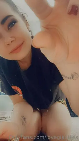 Lovegiantess OnlyFans Leaked Free Thumbnail Picture - #Uswk10HvN7