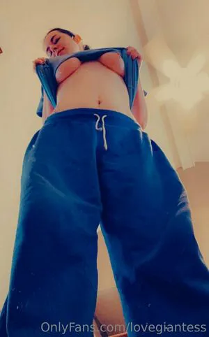 Lovegiantess OnlyFans Leaked Free Thumbnail Picture - #ptSxeXUKSQ