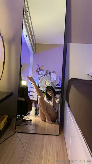 Loveisel OnlyFans Leaked Free Thumbnail Picture - #OPEbFbAICF