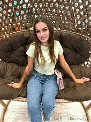 Lovely Li OnlyFans Leaked Free Thumbnail Picture - #cE1neROTHA