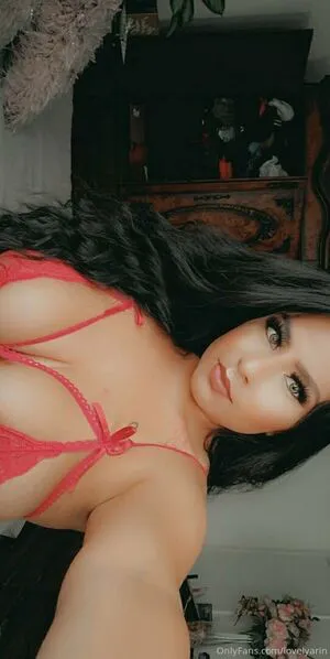 Lovelyarin Thumbnail Picture