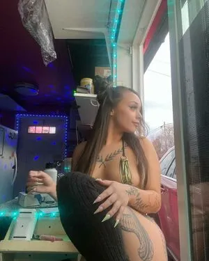 Lovelykylieept OnlyFans Leaked Free Thumbnail Picture - #AzCuLAxKa6