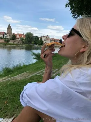 Lovelylifeoflola OnlyFans Leaked Free Thumbnail Picture - #nfEZSEflRE