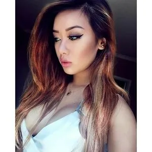 Lovelynnc OnlyFans Leaked Free Thumbnail Picture - #5amVbs3AIw