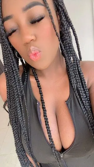 Lovezahara OnlyFans Leaked Free Thumbnail Picture - #0ustiV9SrM
