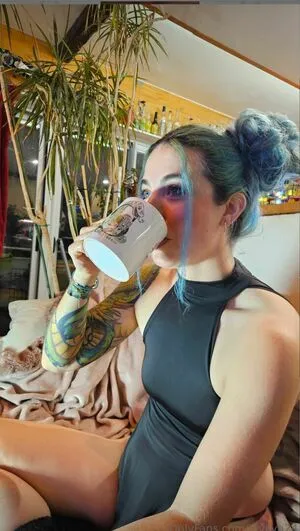 Lovilyn24 OnlyFans Leaked Free Thumbnail Picture - #4G4RqaaJs4