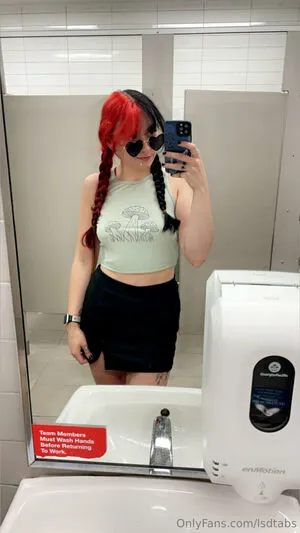 Lsdtabs OnlyFans Leaked Free Thumbnail Picture - #LB0CcUB6hh