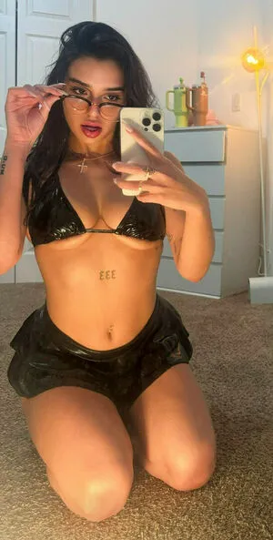Luannalunaaa OnlyFans Leaked Free Thumbnail Picture - #fmG9taG1nz