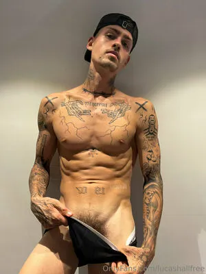 Lucashallfree OnlyFans Leaked Free Thumbnail Picture - #7WSBrolWJX