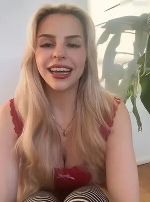 Lucia Leona OnlyFans Leaked Free Thumbnail Picture - #pTLvWUcbe4