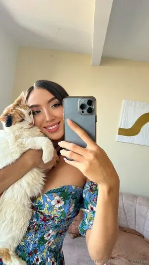 Lucia Vargas OnlyFans Leaked Free Thumbnail Picture - #YaaGO7SD5l