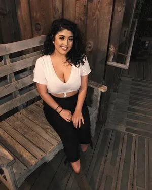 Lucia Yanez OnlyFans Leaked Free Thumbnail Picture - #FSvDOgUIR9