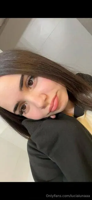 Lucialunaaa OnlyFans Leaked Free Thumbnail Picture - #PWz9r1un17