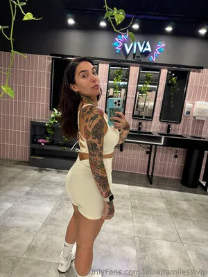 Lucianamilessivip OnlyFans Leaked Free Thumbnail Picture - #4DgjSO56YD