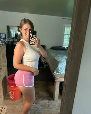 Lucid Dahlia OnlyFans Leaked Free Thumbnail Picture - #8Xzp17iB3g