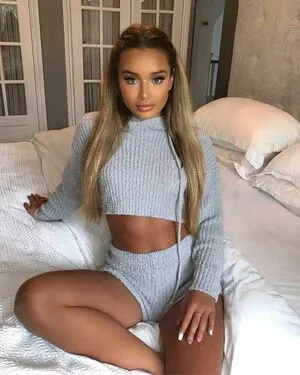 Lucinda Strafford OnlyFans Leaked Free Thumbnail Picture - #4FJetd4Xox