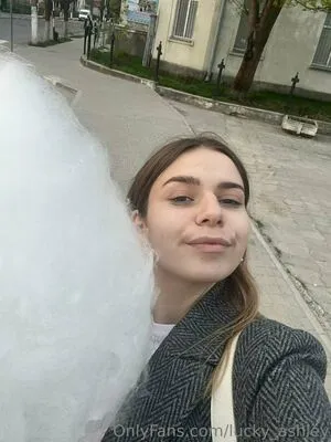 Lucky Ashley OnlyFans Leaked Free Thumbnail Picture - #PKOci02low