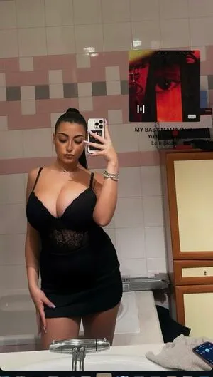 Lucrexiia OnlyFans Leaked Free Thumbnail Picture - #et2CXeclR4